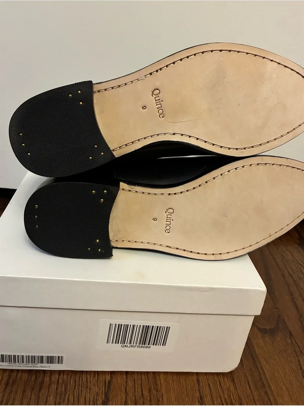 Quince Men's Essential Leather Dress Chelsea Boot Black Size 9 NIB
